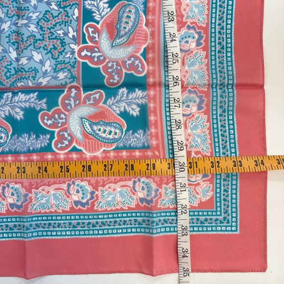 Lot of 4 Vintage Avon Scarfs Made in Italy Assortment Red Pink Blue Polyester - Picture 3 of 16